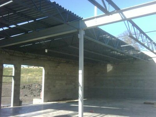4-story_Parking_Garage_in_Galvanized_Steel_Structure_04_Precision-Welding-and-Installation