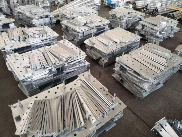 4_or_3_Legged_Angular_Steel_Tower_4_Packing_Packaging_Shipping_Containerr
