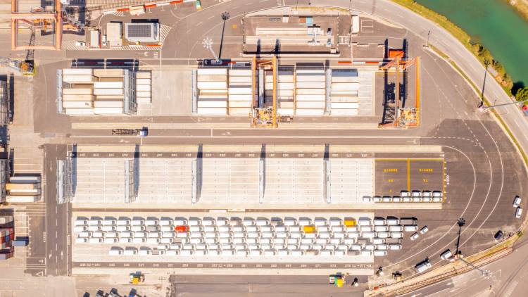 Completion_Reefer_Container_Terminal_Reefer_Racks_Koper_Port_3_Novi-frigo-prikljucki-KT-Kristjan-Stojakovic