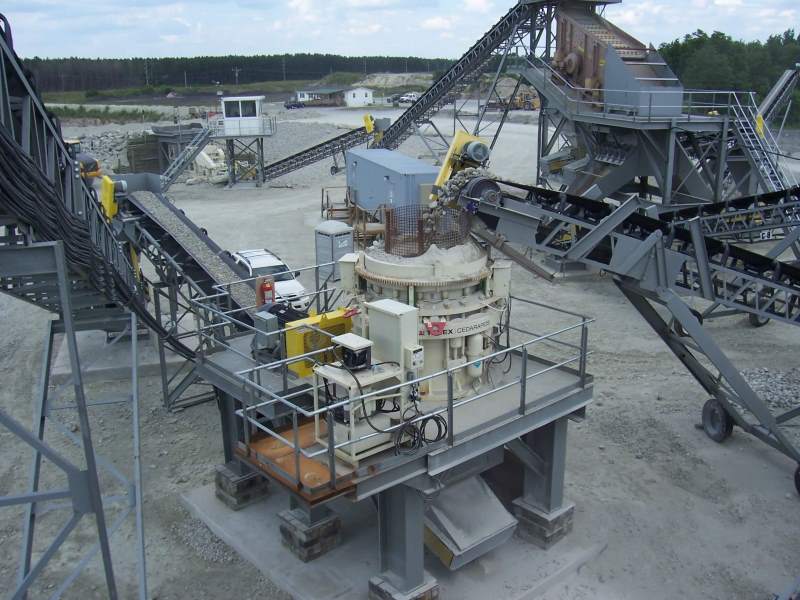 Primary station with rock box hopper and hydraulic breaker support structure, Feed&Discharge Conveyor Steel Structures