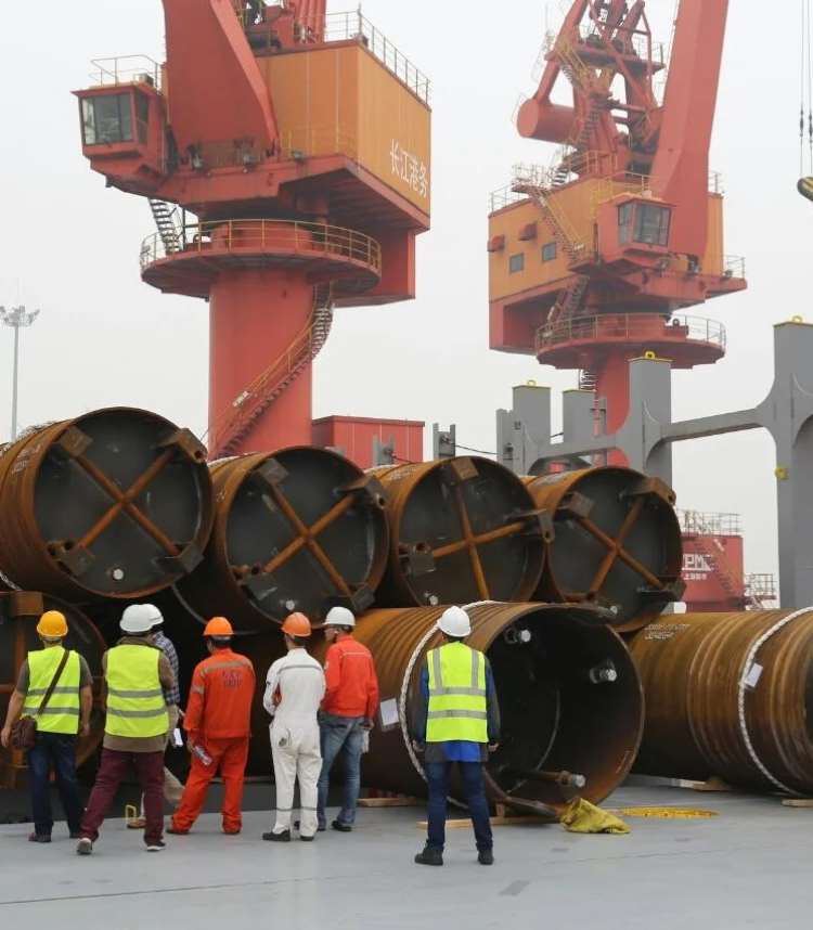 Hinkley_Point_C_Temporary_Jetty_Steel_Piles_6_Loading_storage