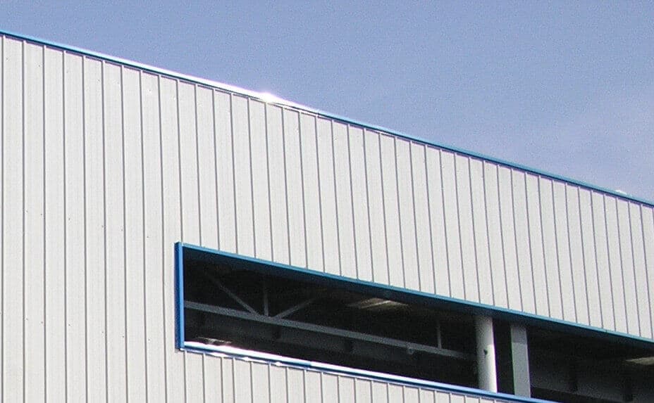 How_to_Trim_Metal_Building_Roof_And_Wall_Cladding_System_6_Eave-Trim-2