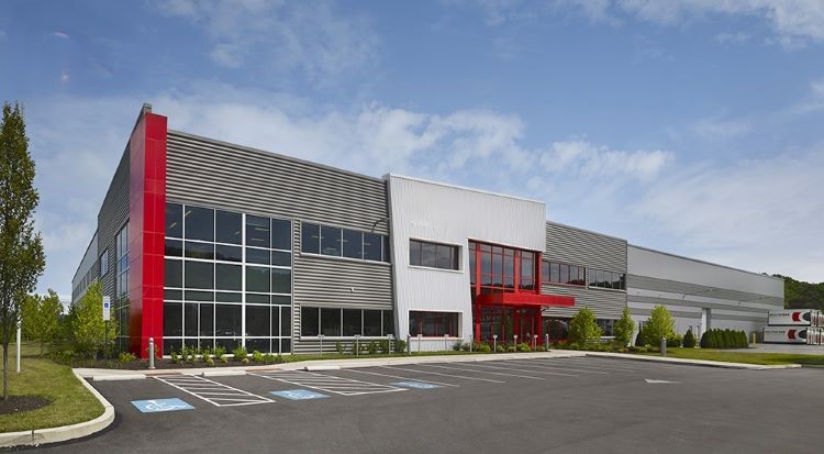 Logistics_Distribution_Headquarters_Building_Made_in_China_01_Logistics_Building_Projected_Canopy_Entrance