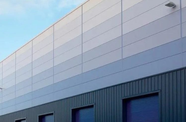 Metal_building_siding-A_guide_to_siding_options_for_steel_frame_buildings_4_insulated-metal-panels-646x423