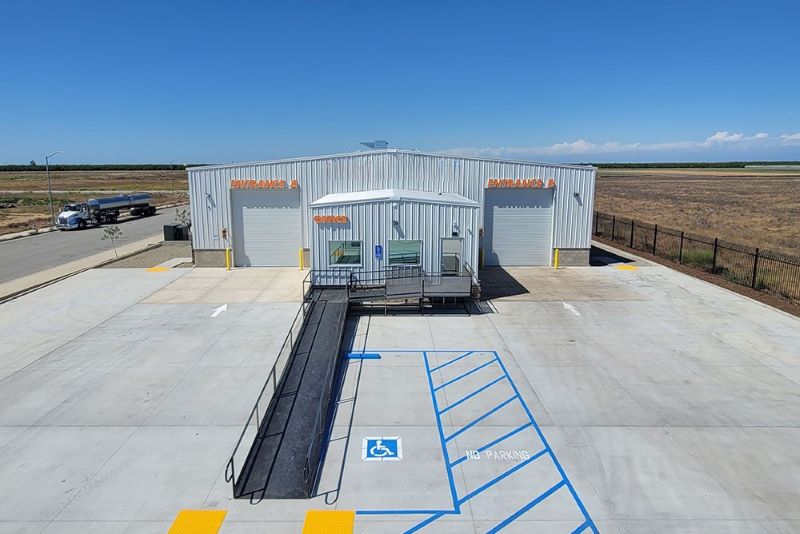 Prefabricated Steel Truck Washing Buildings | Wash Shop:Front Side View