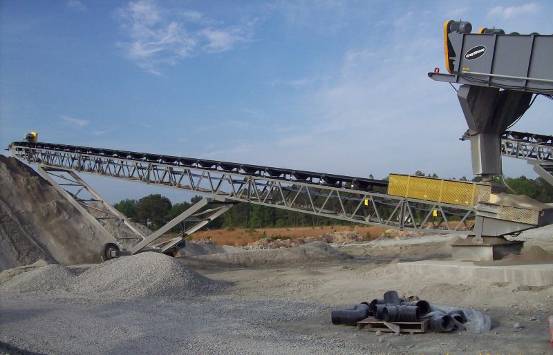 Screen Station Buildings and Screen Feed&Discharge Conveyors Steel Structures: 30” x 100’ Radial Stacker