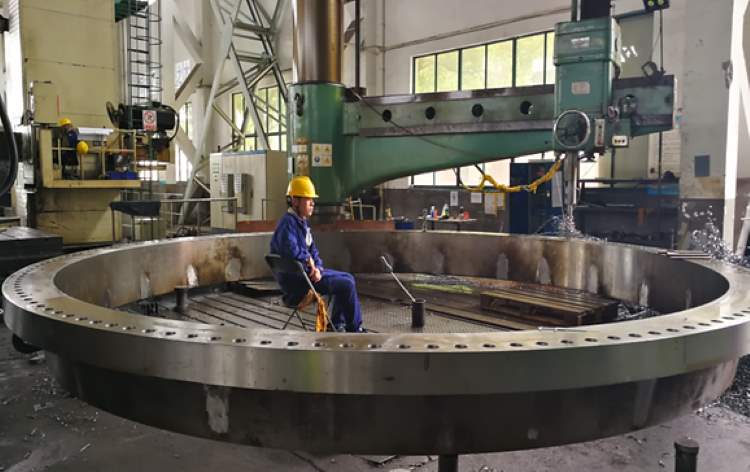 Steel_Access_chambers_For_Rondout_Tunnel_Project_New_York_USA_04_shaft-cap-flange