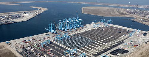 Steel_Reefer_Racks_and_Reefer_Safety_Tunnels _For_APM_Terminal_Maasvlakte II_2_Overview2