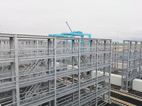 Steel_Reefer_Racks_and_Reefer_Safety_Tunnels _For_APM_Terminal_Maasvlakte II_8_Installation