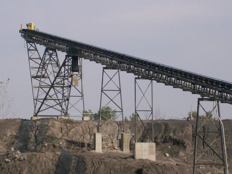 Screen Station Buildings and Screen Feed&Discharge Conveyors Steel Structures: 42” x 260’ Fixed Stacker