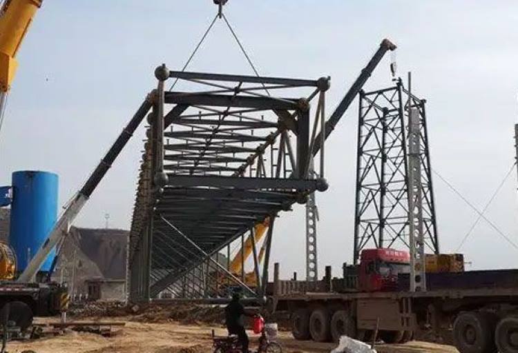 Steel_Trestle_Structure_Corrdor_for_Conveyor_Belt_03_installation-trestle-conveyor-bridge-truss