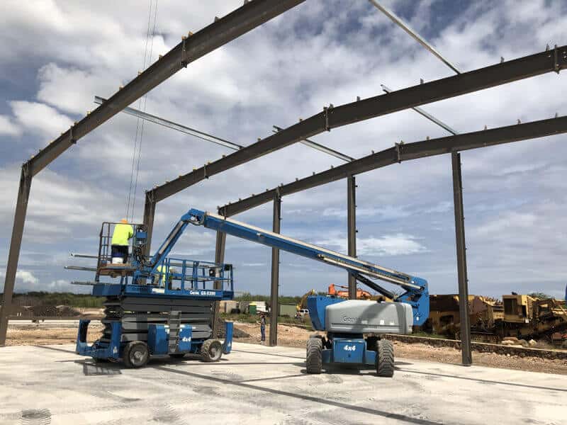 The_process_of_steel_warehouse_buildings_installation_3_steel-column-installation