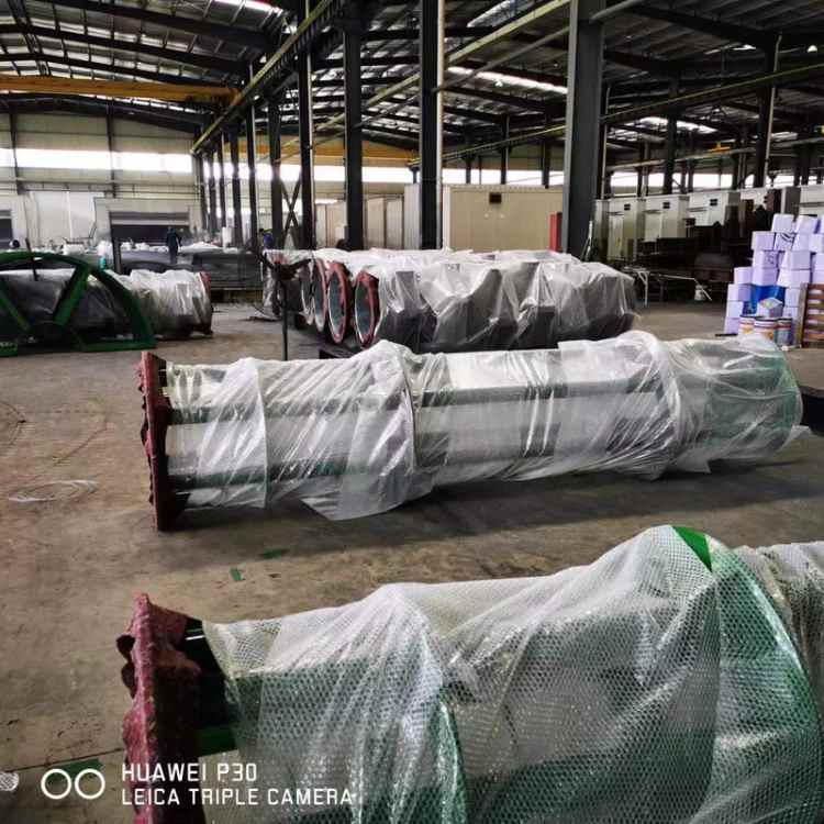 Wifi_Interet_Monopoles_05_Packing_Packaging_Preparation_Container_Loading_Delivery_site